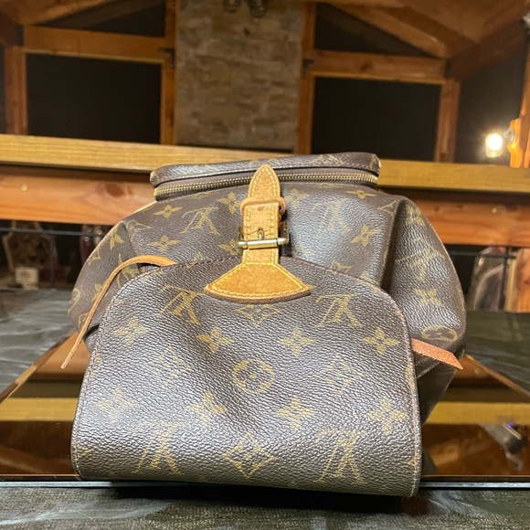 Louis Vuitton monogram backpack - Picture 7 of 13